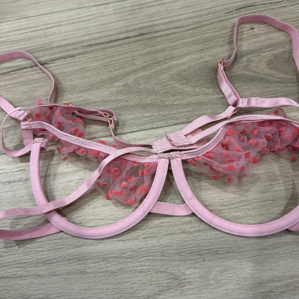 Heart Lingerie Set - Picture 7 of 11